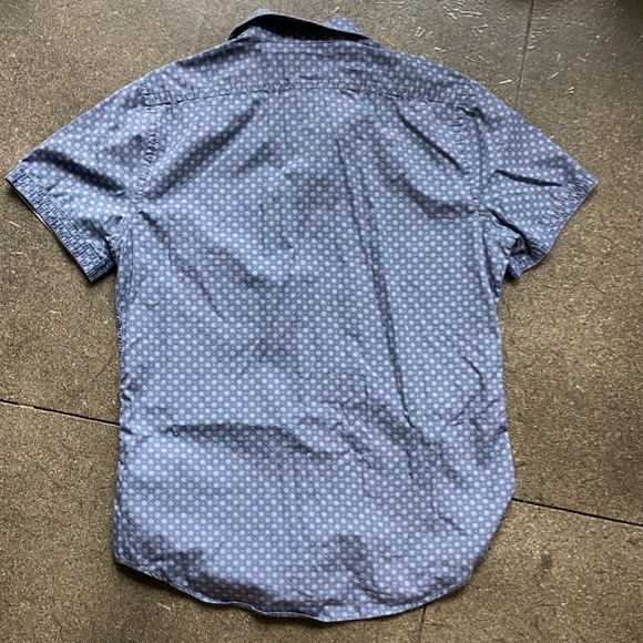 Express Short Sleeve Button Down - Picture 2 of 5
